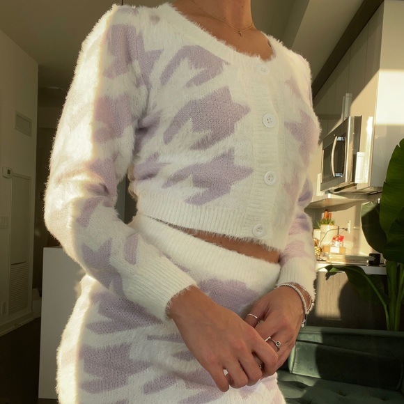 2 Piece Eyelash Knit Set - Picture 5 of 6